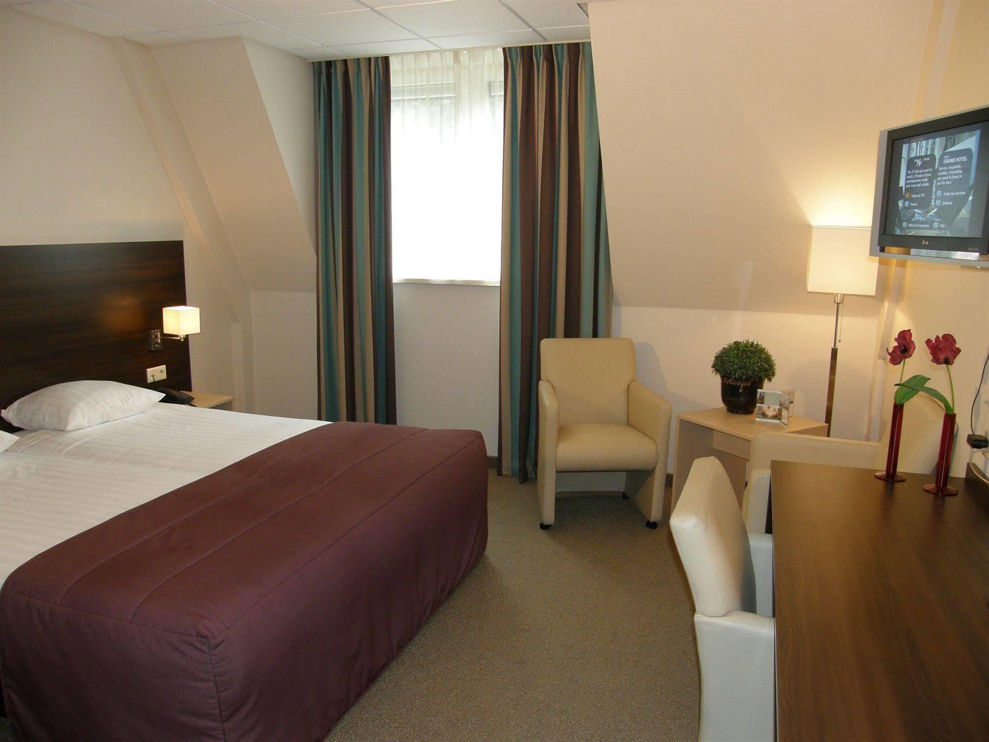 Hotel De Werelt Garderen Εξωτερικό φωτογραφία
